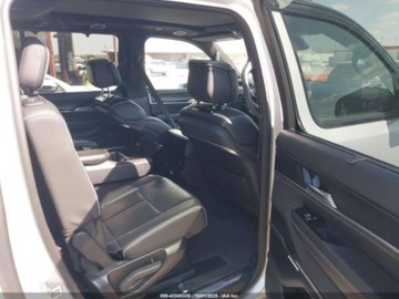 Jeep Wagoneer II 2024 Jeep Grand Wagoneer 2024r., 4x4, 3.0L 3.0 Benzyna 510KM, zdjęcie 9