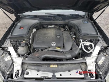 Mercedes GLC C254/X254 2022 Mercedes-Benz GLC 2022 r. 2,0L od ubezpieczalni Benzyna 255KM, zdjęcie 10