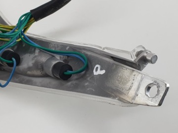 ЗАДНИЙ ПРАВЫЙ КОНТРОЛЬНЫЙ ФОНАРЬ PEUGEOT E-VIVACITY