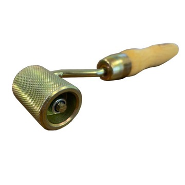 РОЛИК РОЛИК ДЛЯ УСТАНОВКИ БУТИЛОВЫХ ЗВУКОВЫХ МАТОВ