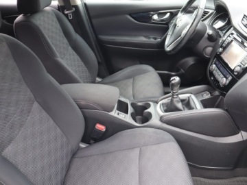Nissan Qashqai II Crossover 1.2 DIG-T 115KM 2016 Nissan Qashqai 1.2 DIG-T, Salon Polska, Navi, zdjęcie 8