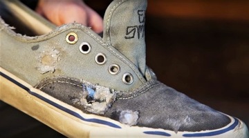 Shoe-Goo 2 ЭЛАСТИЧНЫЙ клей для обуви и одежды - ПРОЧНЫЙ и ПРОЗРАЧНЫЙ