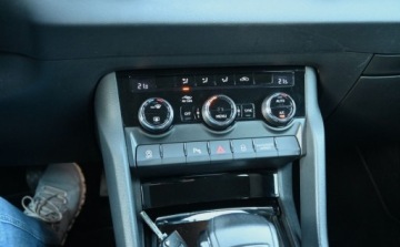 Skoda Karoq Crossover 1.5 TSI ACT 150KM 2020 Skoda Karoq 1,5 TSI 150 DSG FULL LED Nawigacja Kamera Ambition 1.5 Benzyna, zdjęcie 35