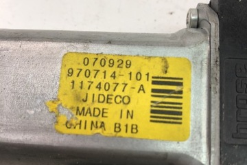 MOTOREK OKNO PŘEDNÍCH PRAVÝCH DVEŘE VOLVO V70 III (BW) 970714101
