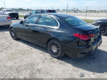 Mercedes Klasa C W206 2024 Mercedes-Benz Klasa C 300, 2024r., 2.0L 2.0 Benzyna 255KM, zdjęcie 4
