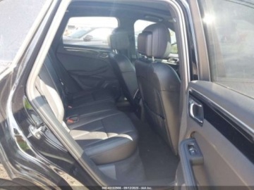 Porsche Macan 2024 Porsche Macan T, 2024r., 4x4, 2.0L 2.0 Benzyna 261KM, zdjęcie 9