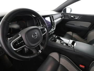 Volvo S60 III 2019 Volvo S60 FV23% R-Design PHEV T8 automat AWD, zdjęcie 13