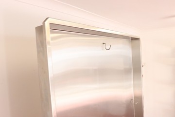 Стенка для полоскания одежды мясника