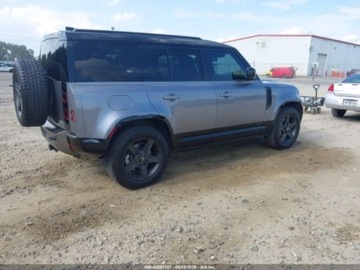 Land Rover Defender IV (L663) 2021 Land Rover Defender 110 x-dynamic se, 2021r., 4x4, 3.0L 3.0 Benzyna 395KM, zdjęcie 2