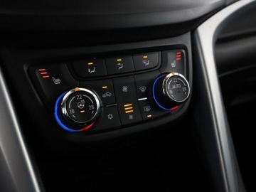 Opel Zafira C Tourer Facelifting 1.4 Turbo 140KM 2017 Opel Zafira navi klima auto grzane fotele czujniki, zdjęcie 25