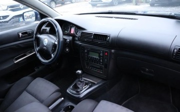 Volkswagen Passat B5 Kombi 1.9 TDI 130KM 2003 Volkswagen Passat Legendarny 1.9 TDI, Grzane fotele, Multifunkcja. 1.9, zdjęcie 10