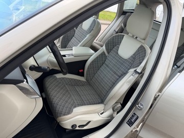 Volvo XC60 II Crossover D4 190KM 2018 VOLVO XC60 D4 POLESTAR | PANORAMA | FULL LED | FAKTURA VAT 23%, zdjęcie 20