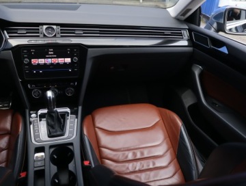 Volkswagen Arteon Fastback 2.0 TSI 190KM 2017 VW Arteon 2.0 TSI, Salon Polska, Serwis ASO, zdjęcie 7