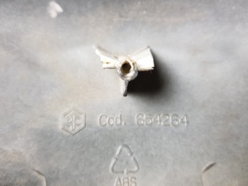 КОЖУХ РУЛЕВОГО КОЛЕСА PIAGGIO VESPA S COUNTER