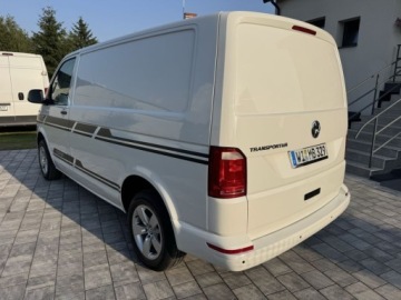 Volkswagen Caravelle T6 Transporter 2.0 TDI 102KM 2018 Volkswagen Transporter Volkswagen Transporter T6 2.0 TDI 2018r Klimatyzacj, zdjęcie 2