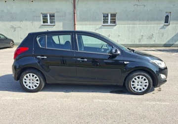 Hyundai i20 II Hatchback 5d 1.2 84KM 2014 Hyundai i20 Hyundai i20 LIFT Tarnow 1.2 Benzyna 84KM, zdjęcie 2