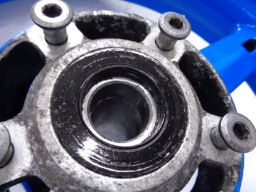 Suzuki GSX-R 600 K1 K2 K3 Обод передний