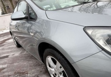 Opel Astra J GTC 1.7 CDTI ECOTEC 130KM 2013 Opel Astra Opel Astra 1.7 CDTI DPF Active 1.7 Diesel 130KM, zdjęcie 15