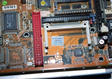 Actina ULTIMO Через разъем C3 400 МГц 128 МБ SDRAM ПК 133 128 МБ CF