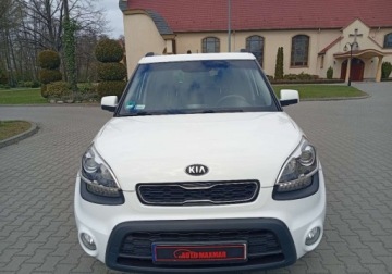 Kia Soul I Crossover Facelifting 1.6 CRDi 128KM 2012 Kia Soul Zarejestrowany - ubezpieczony - automat - 1,6 - 128 KM 1.6 Diesel, zdjęcie 1