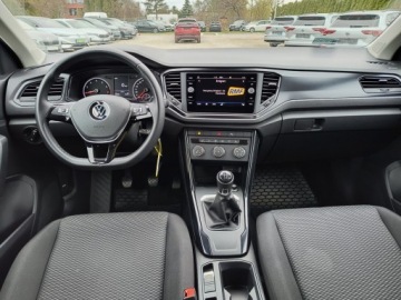 Volkswagen T-Roc I SUV 1.0 TSI 110KM 2021 Volkswagen T-Roc 1.0 TSI Life, 110KM, Salon PL, zdjęcie 13