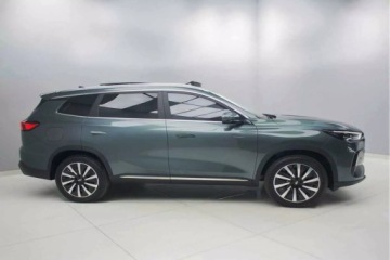 Chery Tiggo 8 SUV PHEV 1.5 T-GDI DHE 279KM 2025 CHERY TIGGO 8 Prestige Super Hybrid 1.5 T-GDI 279KM 7os. 2025, zdjęcie 2