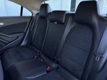 Mercedes CLA C117 Coupe Facelifting 1.6 200 156KM 2017 Mercedes-Benz CLA CLA200 AMG 156 KM Full LED CarPlay Salon PL Gwarancja SSU, zdjęcie 32
