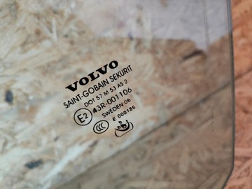 SKLO (OKNO) DVEŘE LEVÝ PŘEDNÍ VOLVO S80 II