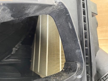BMW F20 F30 F32 F36 POUZDRO FILTRU VZDUCHU 2.0I 8601677