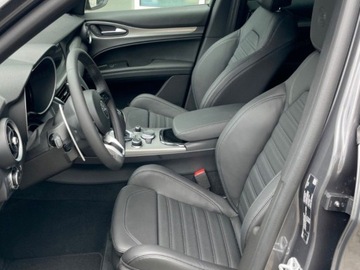 Alfa Romeo Stelvio SUV Facelifting 2023 2.0 GME Turbo 280KM 2025 ALFA ROMEO Stelvio Veloce 2.0 Turbo Q4 aut 280KM, zdjęcie 3
