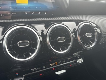 Mercedes Klasa A W177/V177 Hatchback 1.3 200 163KM 2022 Mercedes-Benz A 200 A 200/ Salon PL/ Serwis ASO/ P, zdjęcie 26