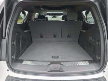 Chevrolet Suburban GMT900 2025 Chevrolet Suburban Premier 1LZ 2025 5.3 Benzyna 355KM, zdjęcie 2