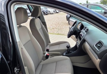 Volkswagen Golf VI Hatchback 5d 1.4 80KM 2009 Volkswagen Golf 1,4 MPI 1.4 Benzyna 80KM, zdjęcie 25