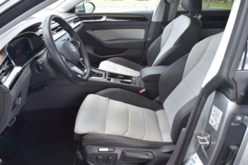 Volkswagen Arteon Fastback Facelifting 2.0 TDI 200KM 2023 Volkswagen Arteon 2.0TDI 200KM DSG SB Elegance Podg.Szyba APPconnect Klima, zdjęcie 23