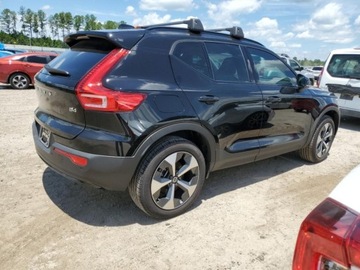 Volvo XC40 2023 Volvo XC 40 Plus 2023 2.0l 2.0 Benzyna 194KM, zdjęcie 3