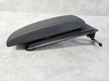 LOKETNÍ OPĚRKA KOŽENÝ PEUGEOT 407 04-08