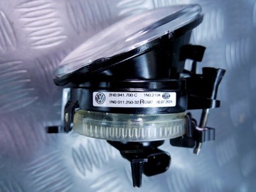 HALOGEN PRAVÝ 2H0941700C VW CRAFTER AMAROK