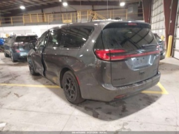 Chrysler Pacifica II 2023 Chrysler Pacifica Hybrid Limited 2023 3.6 Hybryda 287KM, zdjęcie 3