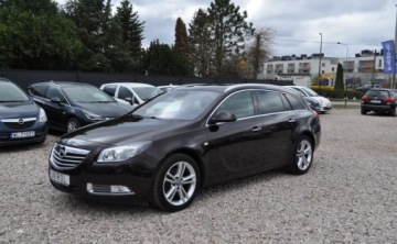 Opel Insignia I Sports Tourer 1.4 Turbo ECOTEC Start/Stop 140KM 2011 Opel Insignia Benzyna Xenon Nawigacja Klimatyzacja 1.4 Benzyna 140KM