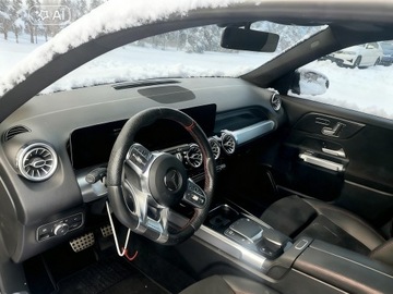 Mercedes GLB SUV AMG 35 2.0 306KM 2021 MERCEDES GLB 35 AMG ALKANTARA PANORAMA BEZWYPADKOWY 4X4, zdjęcie 1