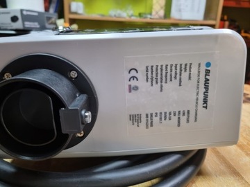 АВТОМОБИЛЬНОЕ ЗАРЯДНОЕ УСТРОЙСТВО BLAUPUNKT AWB1P3AT2