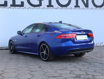 Jaguar XE Sedan 2.0 i4 200KM 2016 Jaguar XE 20t, Salon Polska, Serwis ASO, Automat, zdjęcie 3