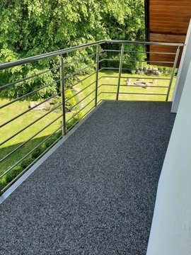 Каменный ковер площадью 2 м2 из полиуретановой смолы Grigio Cenere.