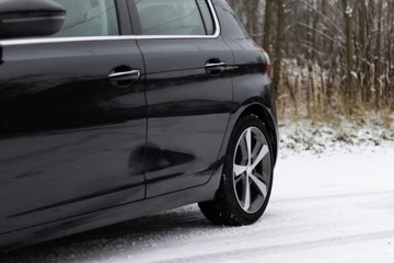 Peugeot 308 II Hatchback 5d 1.6 THP 125KM 2013 PEUGEOT 308 II 1.6 125KM | KEYLESS | Bluetooth | Ksenon | Książka Serwisowa, zdjęcie 5