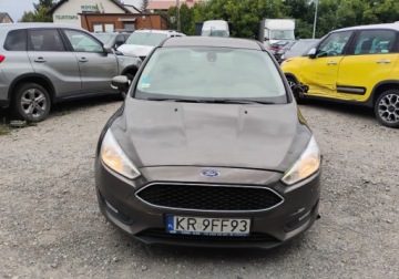 Ford Focus III Sedan Facelifting 1.6 Ti-VCT 105KM 2017 Ford Focus 112017 SALON POLSKA. 1.6 B. Lekko przetarty lewy bok. Jezdzi. V, zdjęcie 16