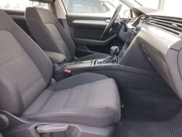 Volkswagen Passat B8 Variant Facelifting 2.0 TDI 190KM 2020 Volkswagen Passat 2.0 TDI 190KM Business DSG Kamera Virtual Android, zdjęcie 27