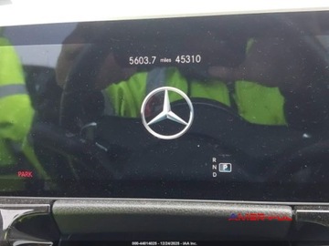 Mercedes GLA II 2021 Mercedes-Benz GLA 2021 r., 2,0L 4MATIC 2.0 Benzyna 221KM, zdjęcie 6