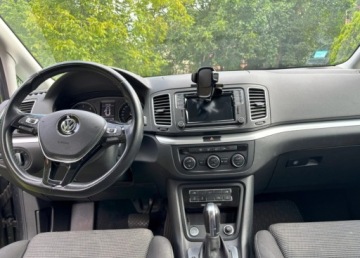 Volkswagen Sharan II Van Facelifting 2.0 TDI SCR 150KM 2018 Volkswagen Sharan 2.0 TDI BMT Comfortline DSG, zdjęcie 4