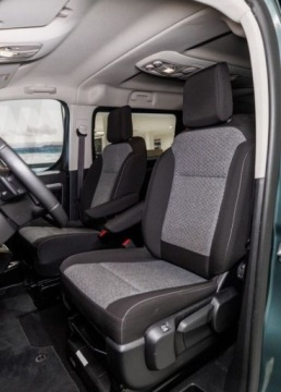 Toyota 2024 Toyota Proace Verso Verso 2.0 D4-D Long Family aut 2.0 Diesel 177KM, zdjęcie 7