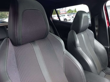 Peugeot 2008 II SUV 1.5 BlueHDi 130KM 2021 Peugeot 2008 GT Automat Kamera Panorama Full LED 1.5 Diesel 130KM, zdjęcie 17